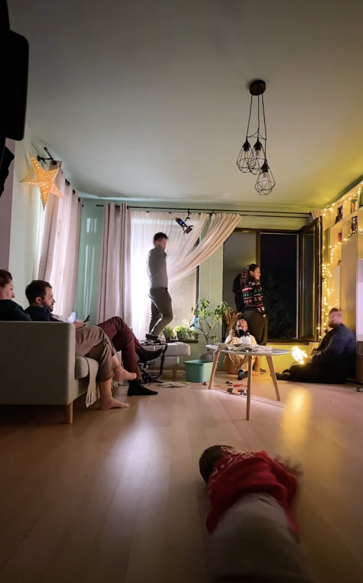 Mi már hetekkel ezelőtt átéltük a karácsony hangulatát a legerdélyibb történet forgatásán